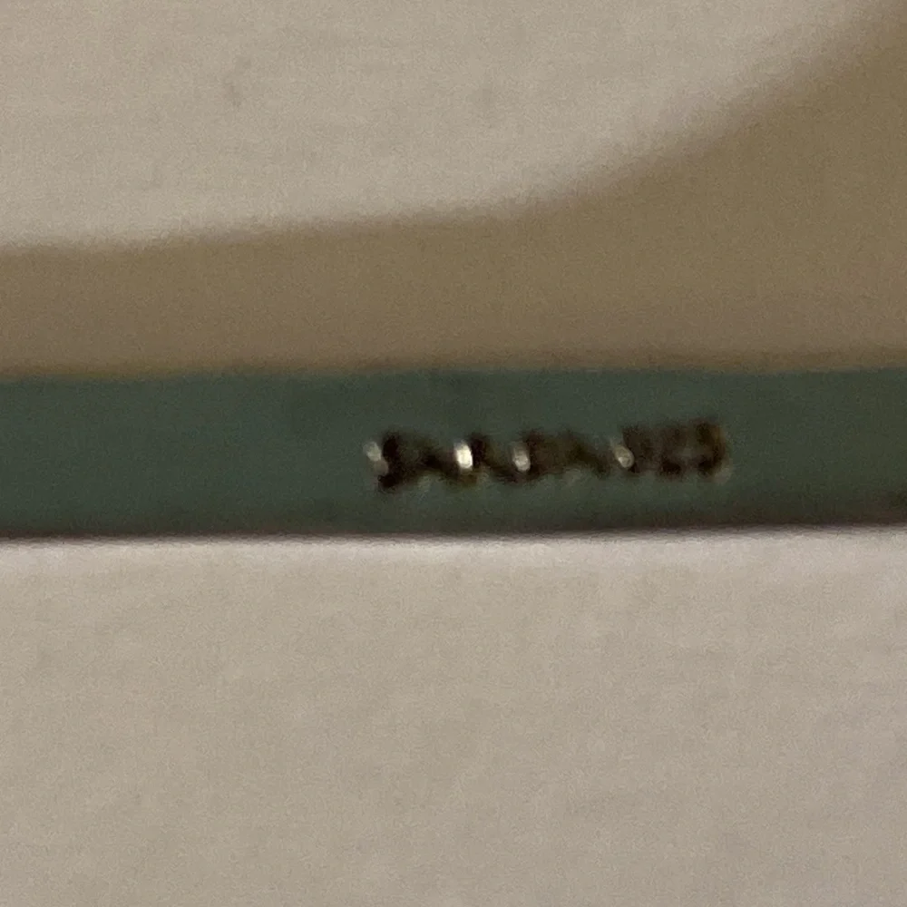 Sarda Sterling V neck choker - Picture 4 of 7